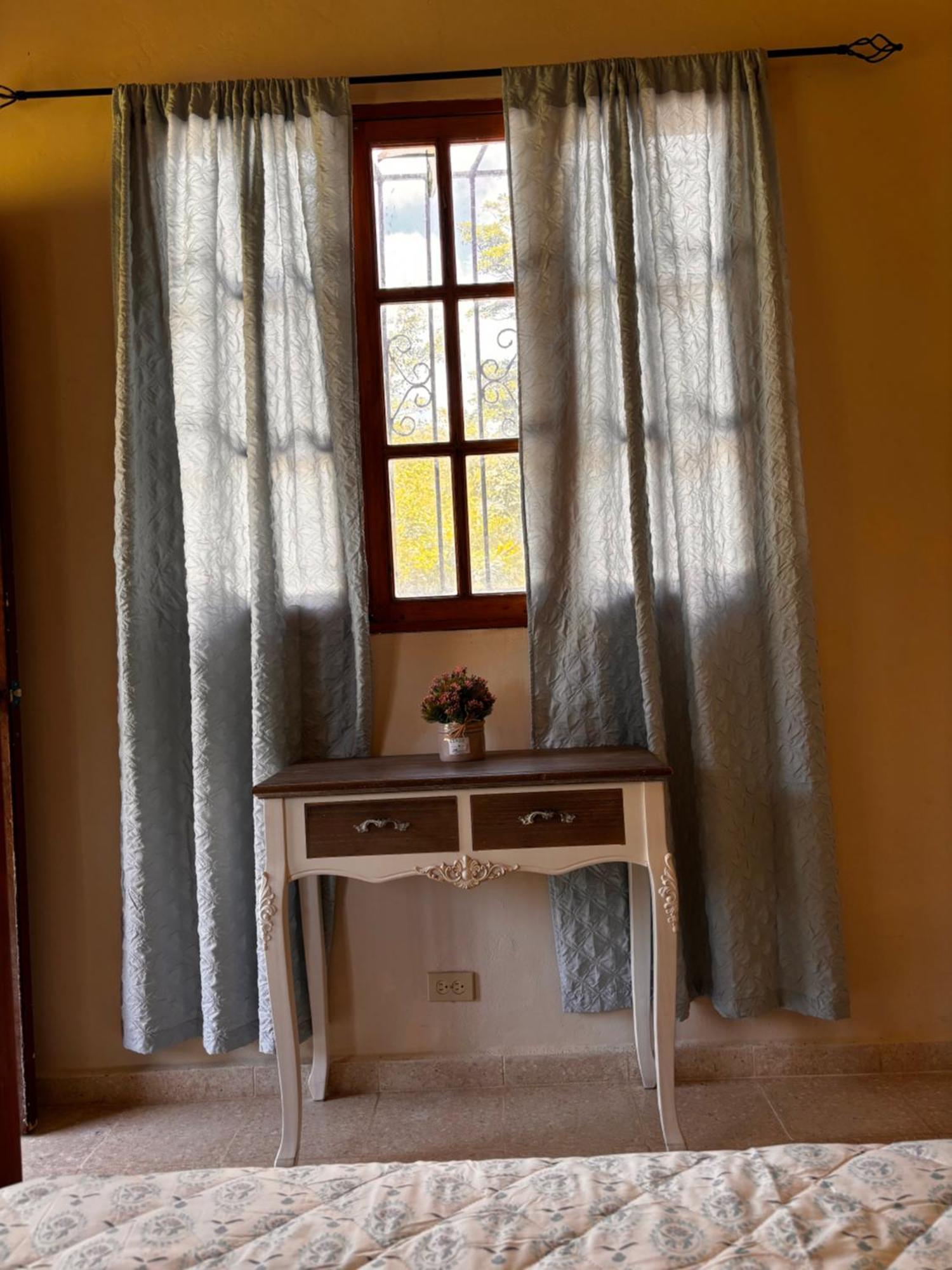 La Maison D' Ivonne Antón Exteriör bild