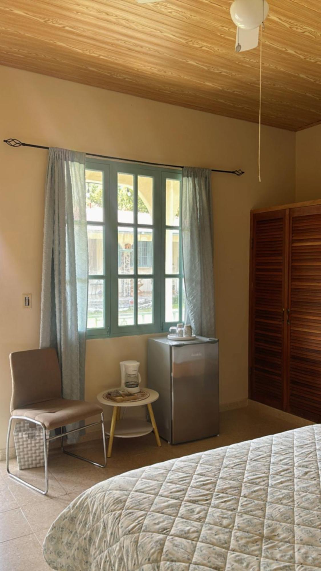 La Maison D' Ivonne Antón Exteriör bild